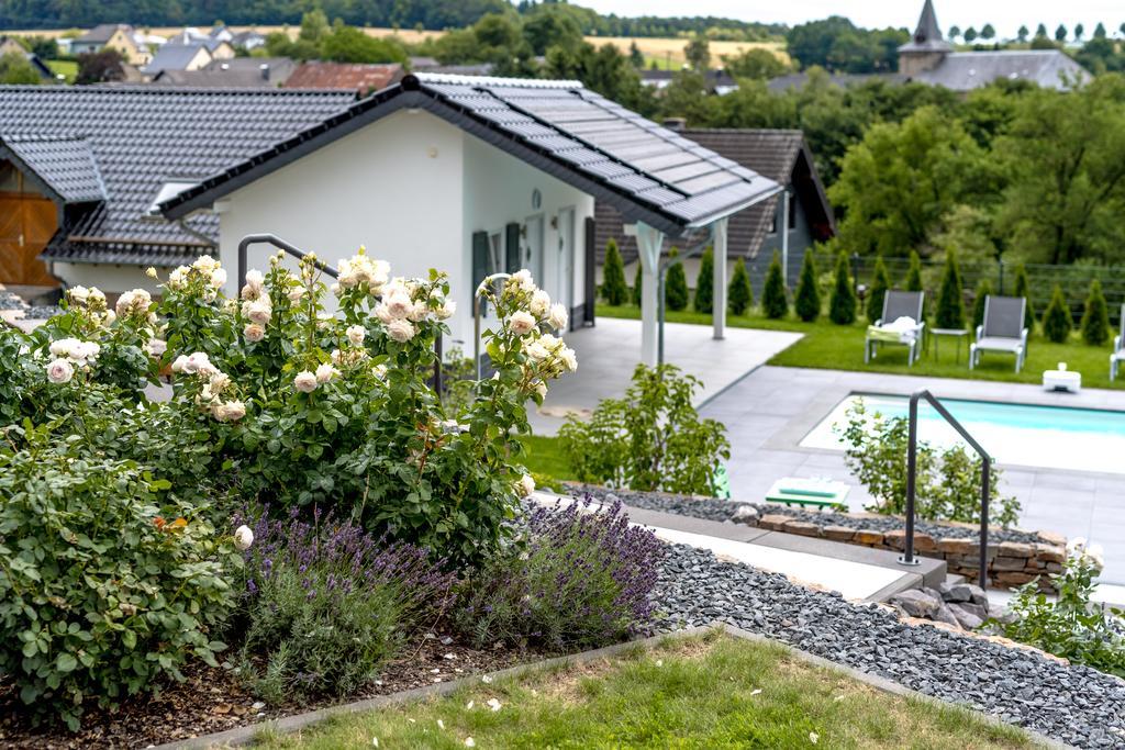 Wellness-Ferienhaus Eifel Feeling Apartment Gillenbeuren Exterior photo